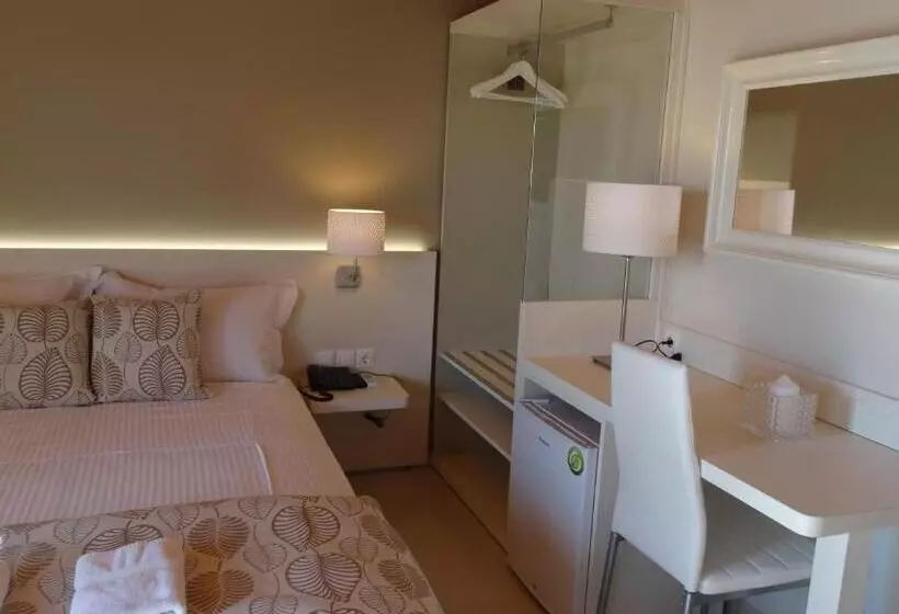 Majatalo Athos Guest House Pansion