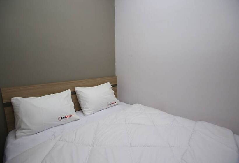 Pansiyon Reddoorz @ Karet Pedurenan 2