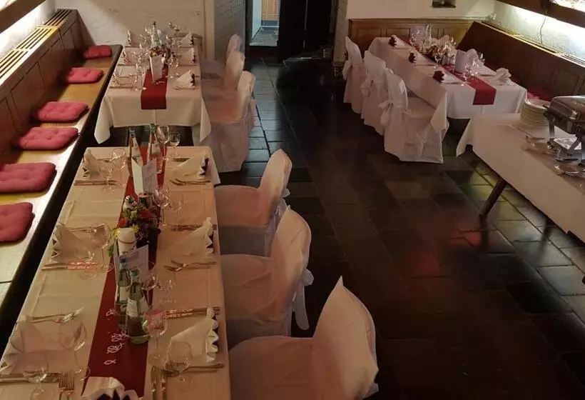 Retkeilymaja Kloster Langwaden