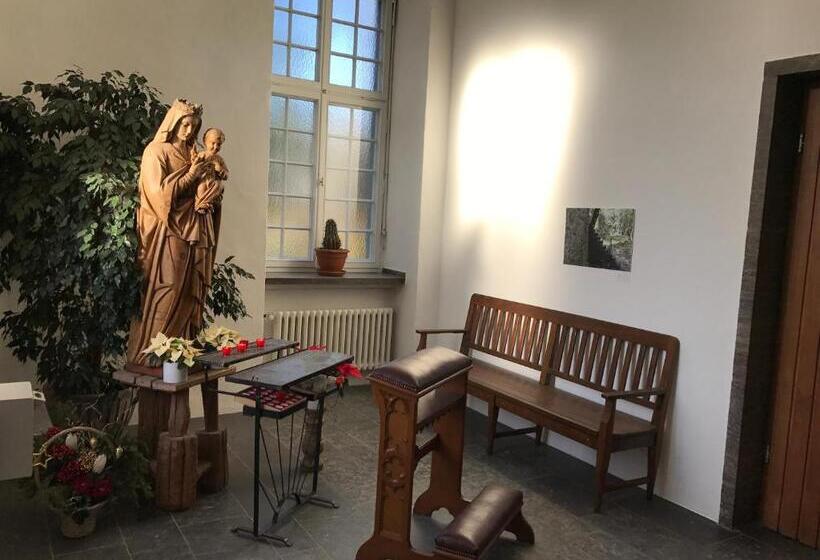 旅馆 Kloster Langwaden