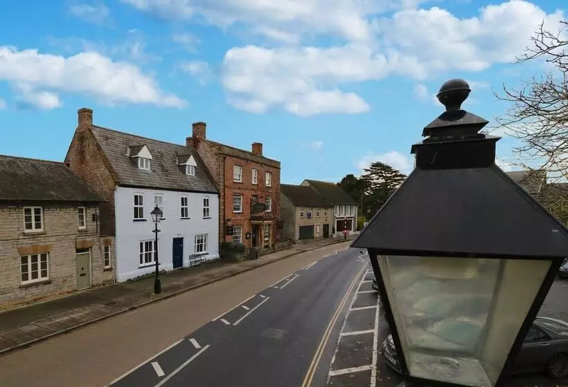 Retkeilymaja The Ilchester Arms Hotel, Ilchester Somerset