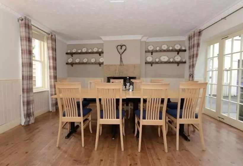 Retkeilymaja The Ilchester Arms Hotel, Ilchester Somerset
