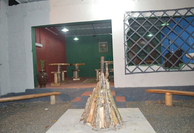 בית מלון כפרי Green Ark Resorts