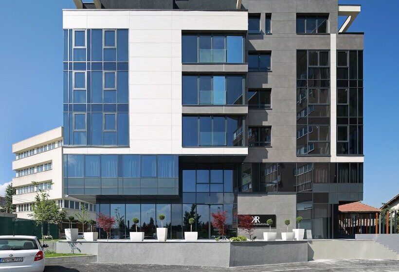 هتل Koncept Residence