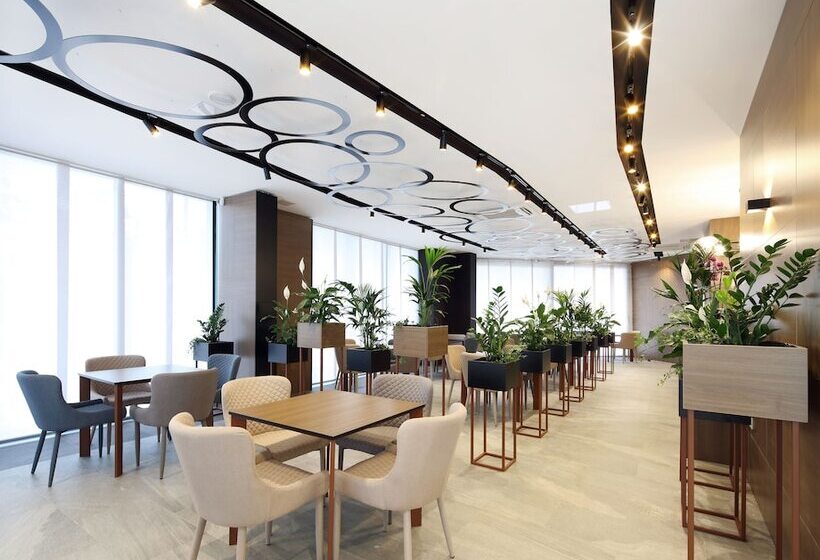 هتل Koncept Residence