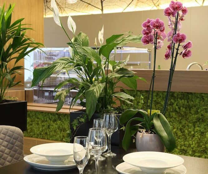 هتل Koncept Residence