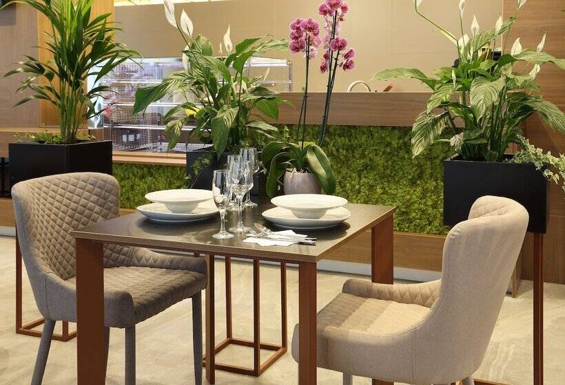 هتل Koncept Residence