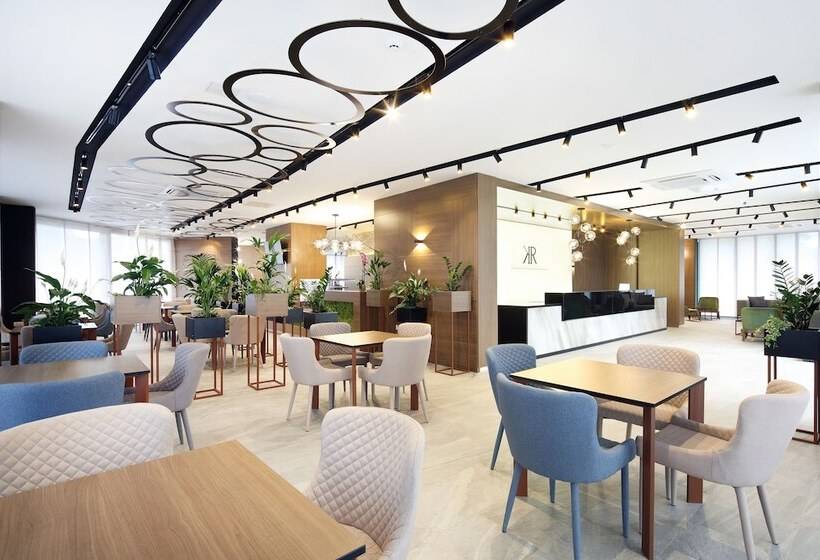 هتل Koncept Residence