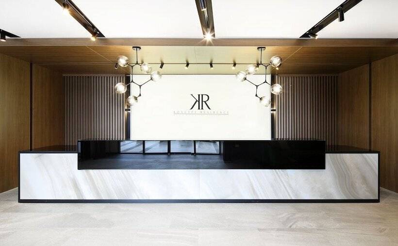 هتل Koncept Residence