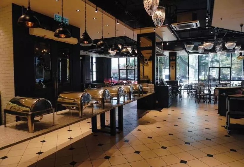 M Roof Hotel & Residences