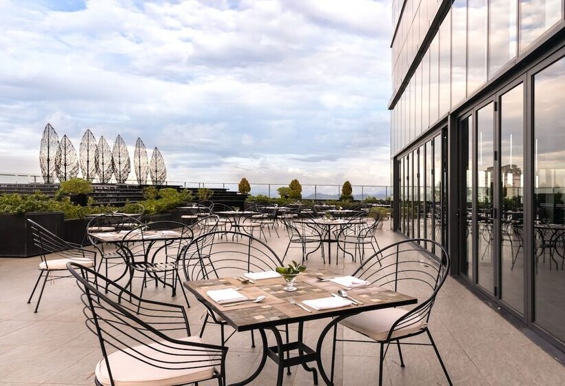 هتل Melia Vinpearl Hue