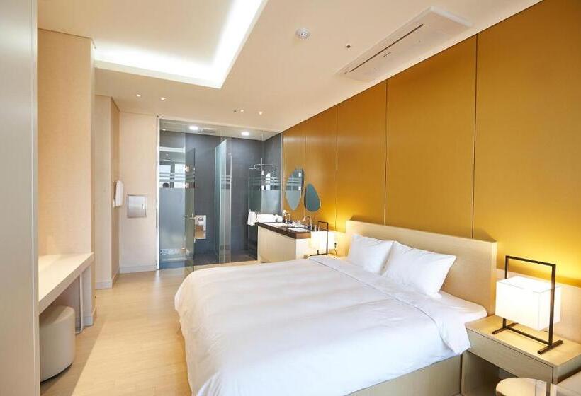 ホテル Pyeongchang The White