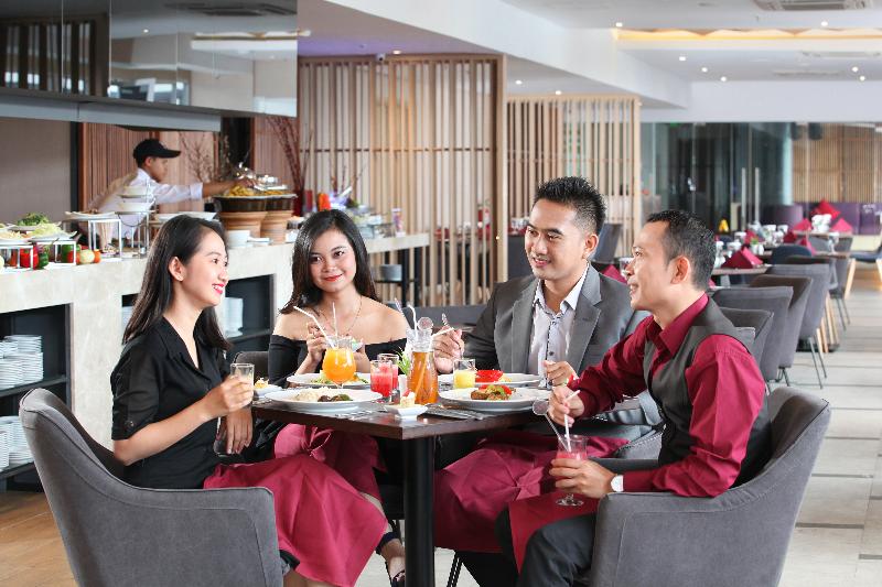 בית מלון כפרי Swissbelinn Modern Cikande