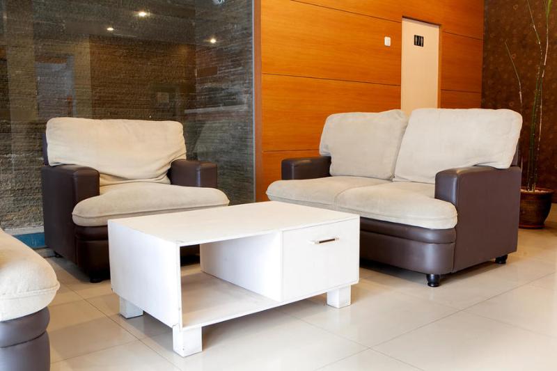 فندق Ten House Guest & Resto By Reddoorz