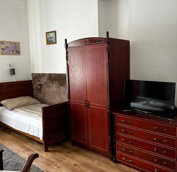 Pensjonat Kis Gellért Guesthouse