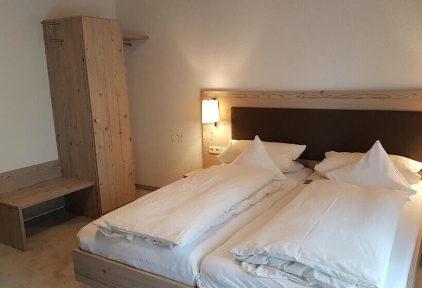 Pensão Landgasthaus Zollerstuben