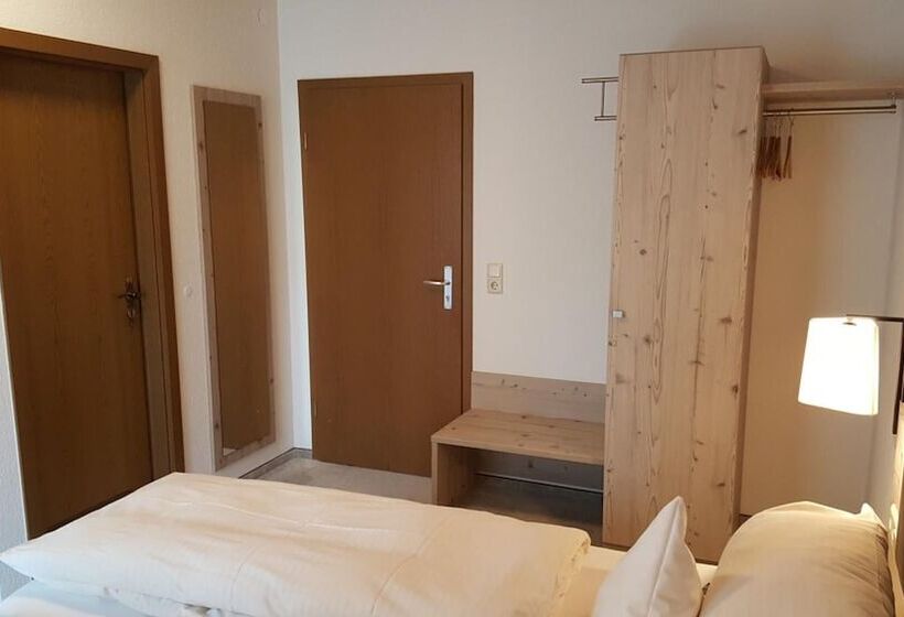 Pensão Landgasthaus Zollerstuben