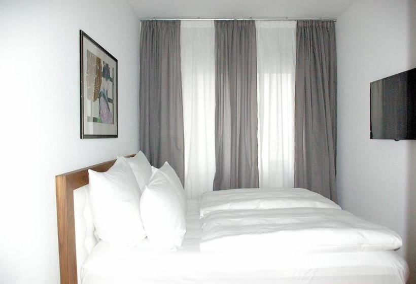 The Suite Hotel Garden