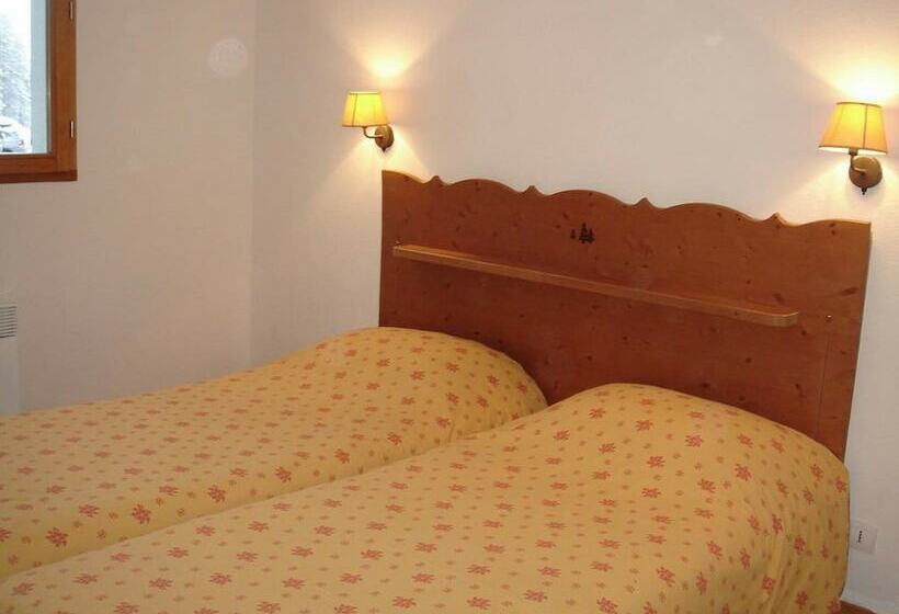 Adonis Molines By Olydea