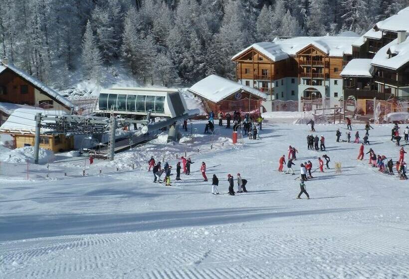 Adonis Molines By Olydea