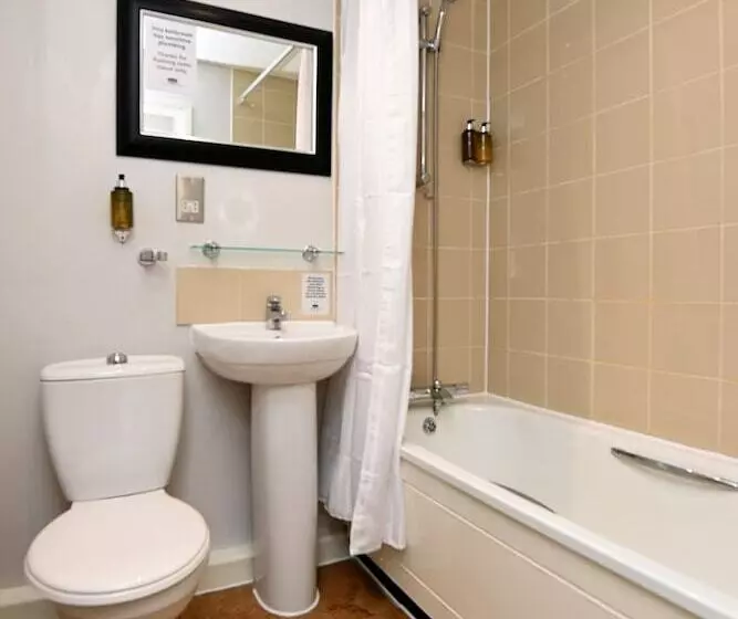 ユースホステル Lamb & Flag Inn