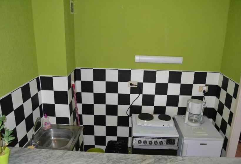 Charleroi Apartotel Des Jardins De La Fontaine Qui Bout