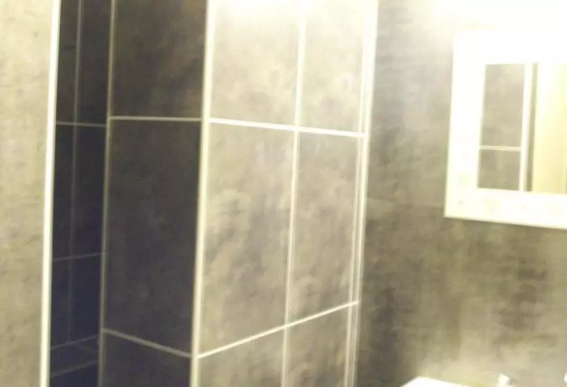 Charleroi Apartotel Des Jardins De La Fontaine Qui Bout