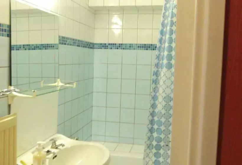 Charleroi Apartotel Des Jardins De La Fontaine Qui Bout