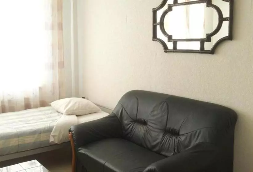 Charleroi Apartotel Des Jardins De La Fontaine Qui Bout