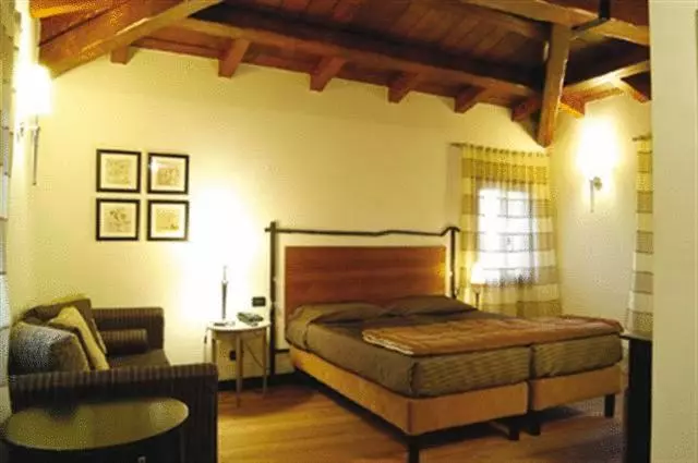 Hotelli Agriturismo Fossa Mala