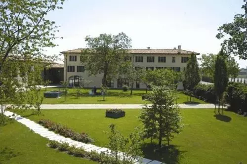 Hotelli Agriturismo Fossa Mala