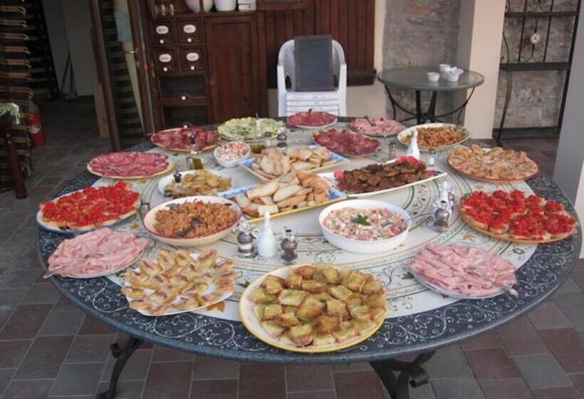 호텔 Agriturismo Le Rondini Di San Bartolo