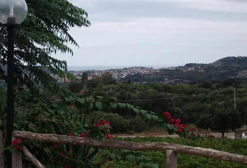 ホテル Agriturismo Su Solianu