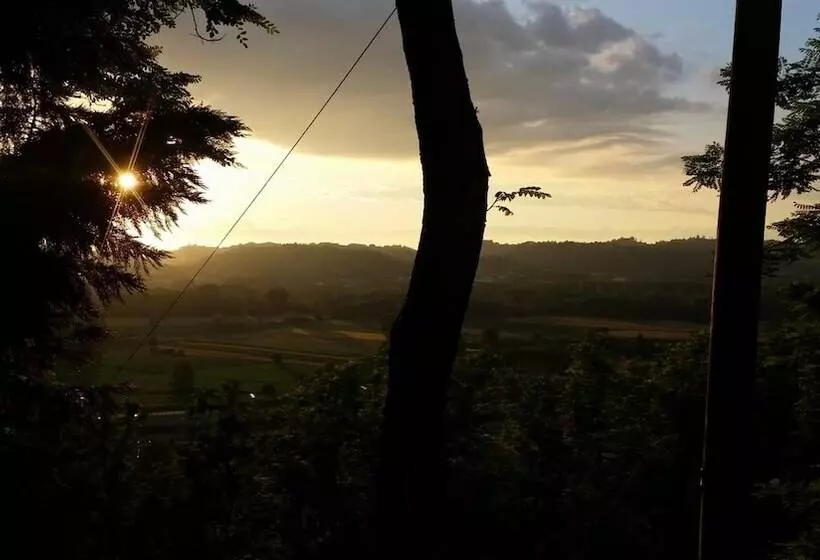 هتل La Cascina Del Castello