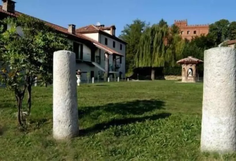 هتل La Cascina Del Castello