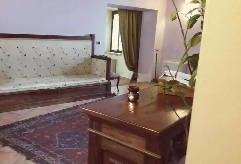 هتل La Cascina Del Castello