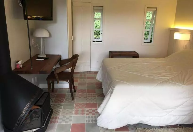ペンション Auberge Suisse Pousada