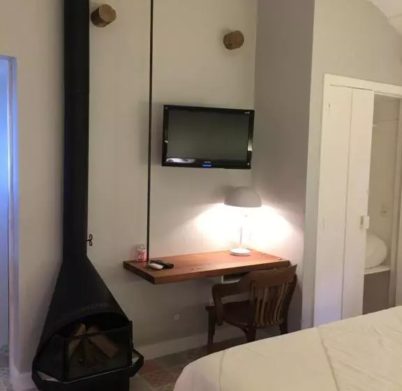 ペンション Auberge Suisse Pousada