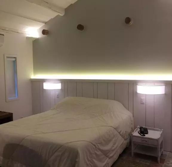 ペンション Auberge Suisse Pousada
