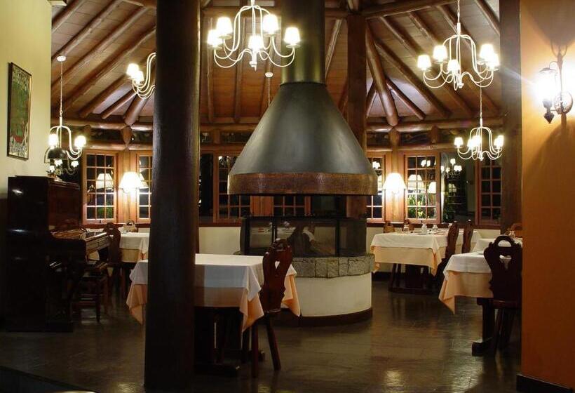 פנסיון Auberge Suisse Pousada