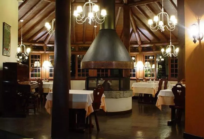 ペンション Auberge Suisse Pousada