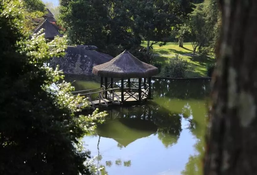 ペンション Auberge Suisse Pousada