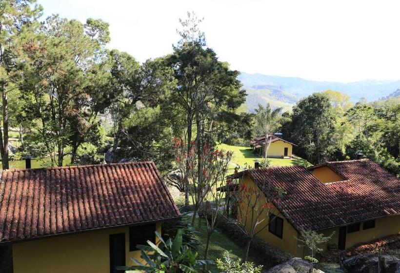 פנסיון Auberge Suisse Pousada