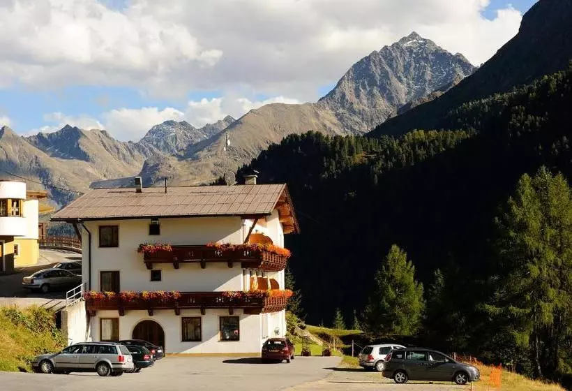 ペンション Berghotel & Gasthof Marlstein