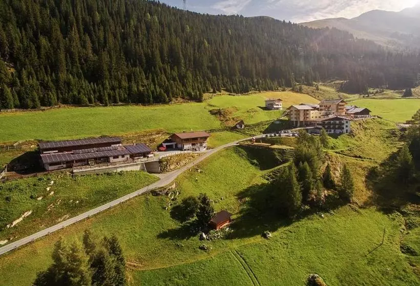 ペンション Berghotel & Gasthof Marlstein