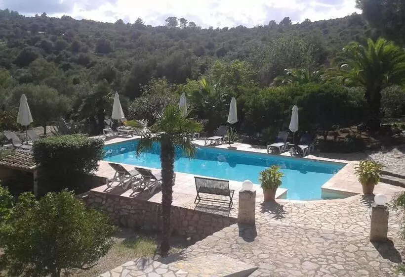 Majatalo El Encinar De Arta