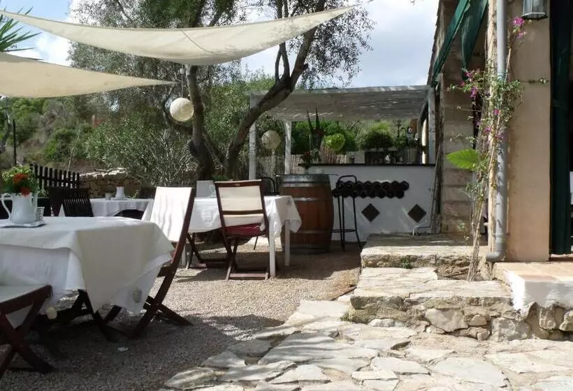 Majatalo El Encinar De Arta