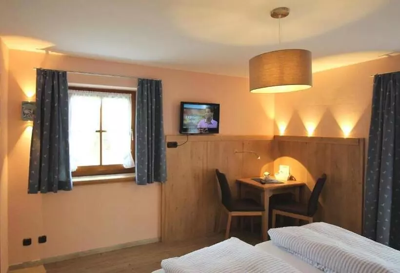 Majatalo Gästehaus Alpin