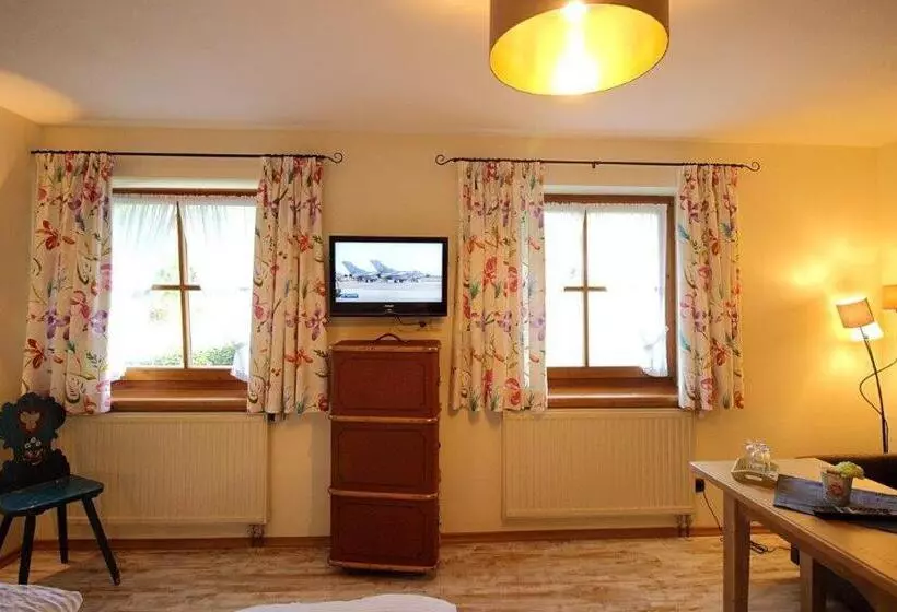 Majatalo Gästehaus Alpin