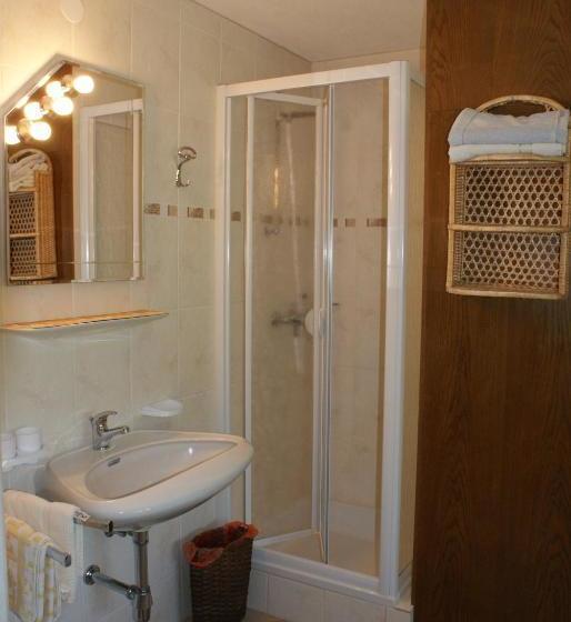 بنسيون Haus Bergfrieden